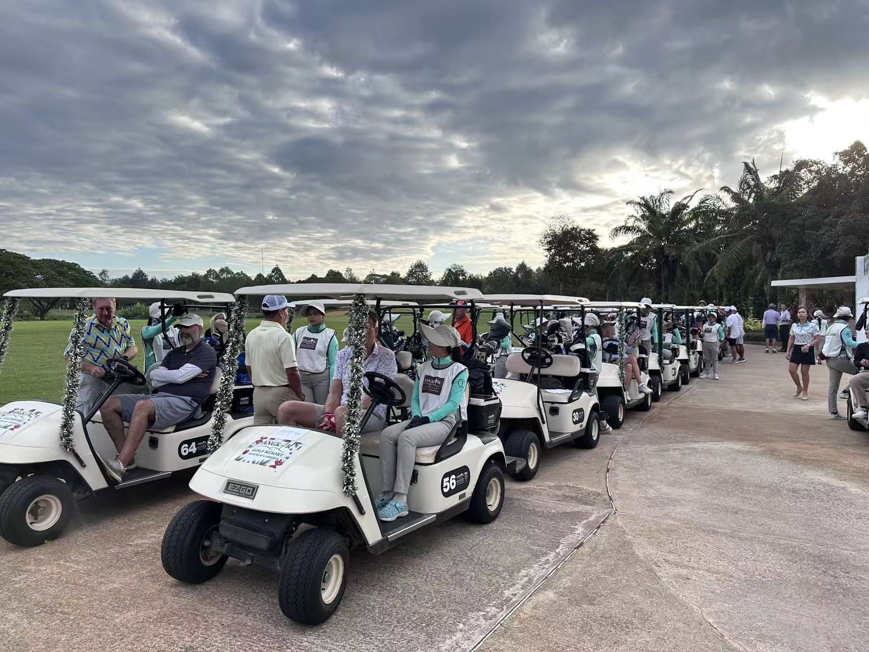 高尔夫旅游服务