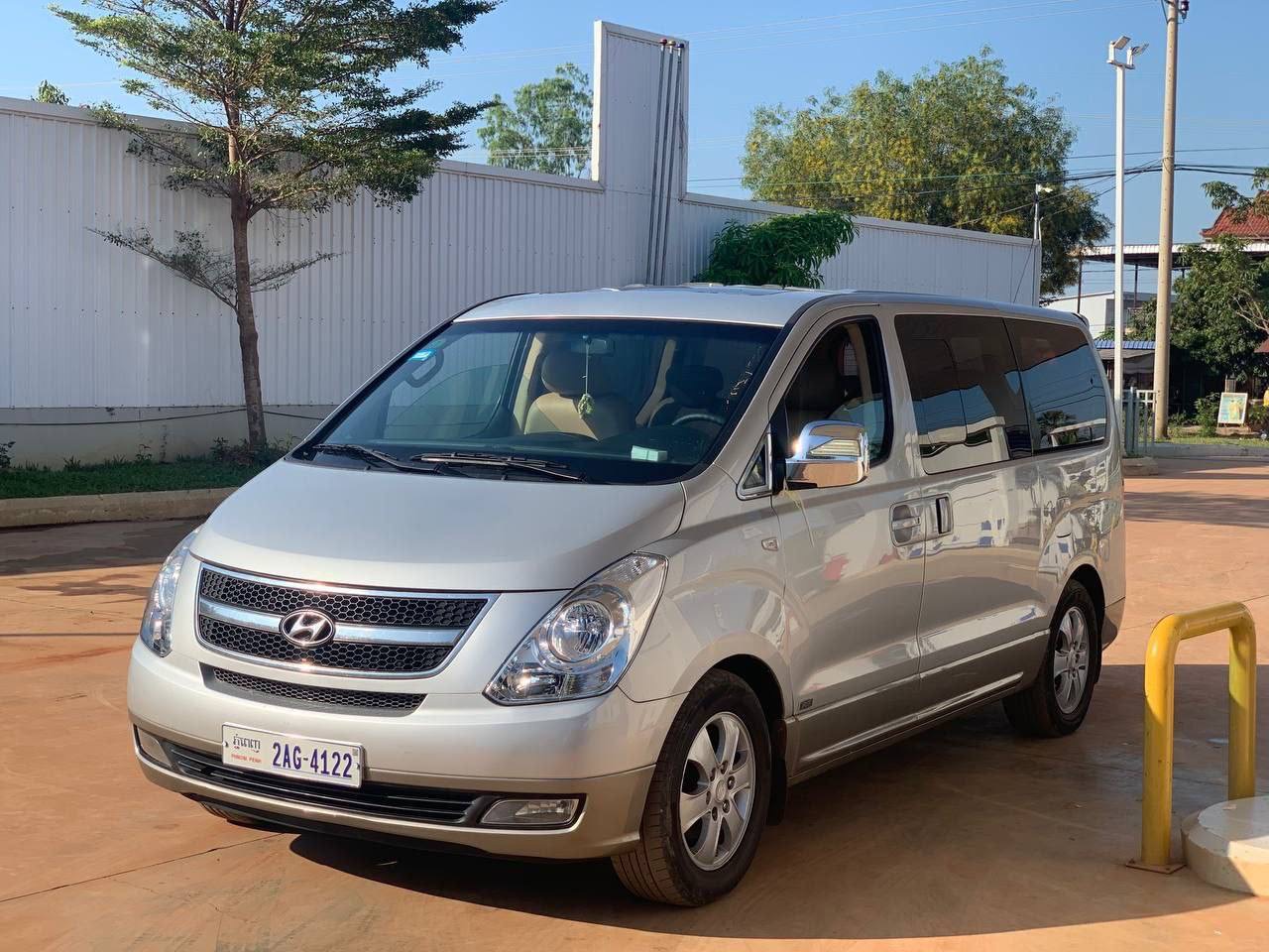 35座大巴车